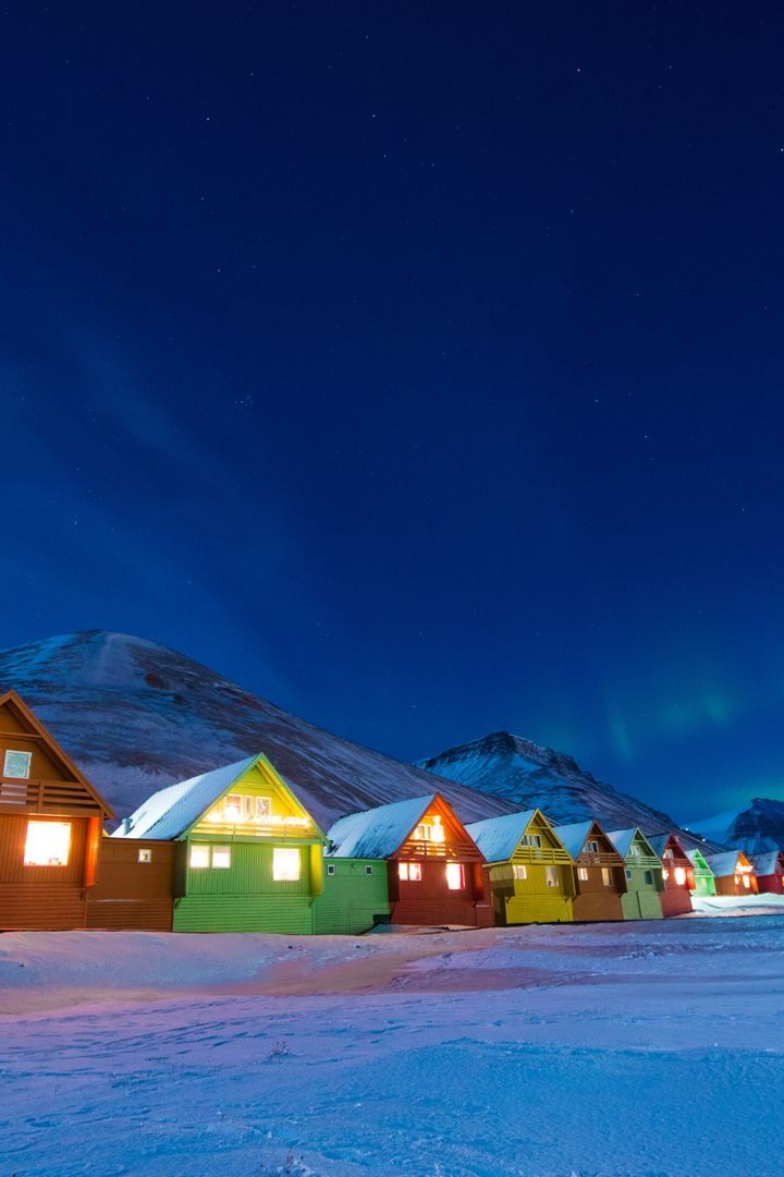 Arrival in Longyearbyen & Embarkation