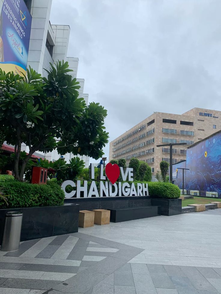 Arrival at Chandigarh & Transfer to Shimla